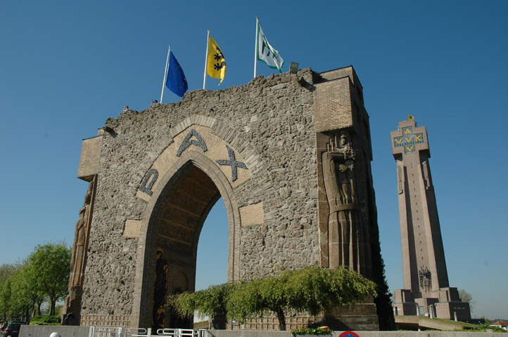 Yser Tower & Pax Gate